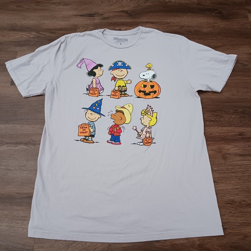 Peanuts Charlie Brown Halloween Trick or Treat Graphic T-Shirt Mens L Tan Cotton - Picture 2 of 3